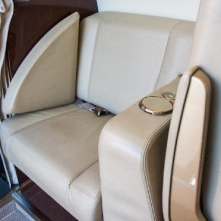 Interior - N100MZ - Phenom 100E (Side Facing Seat)